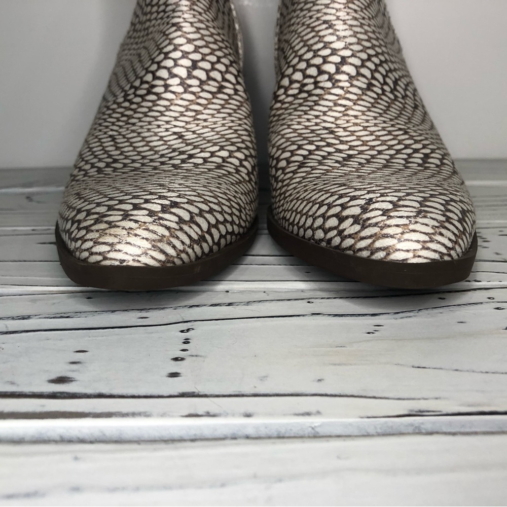 The Limited “Kiki” Snake Print Stacked Block Heel Chelsea Ankle Bootie Size 6.5 - Picture 5 of 8
